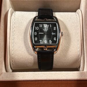 Hermēs Cape Code Tonneau Quartz Watch 32mm